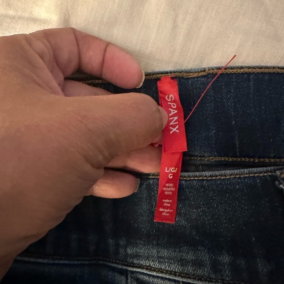 Spanx
Flare High-Rise Stretch Denim Jeans (J2) - Picture 11 of 11